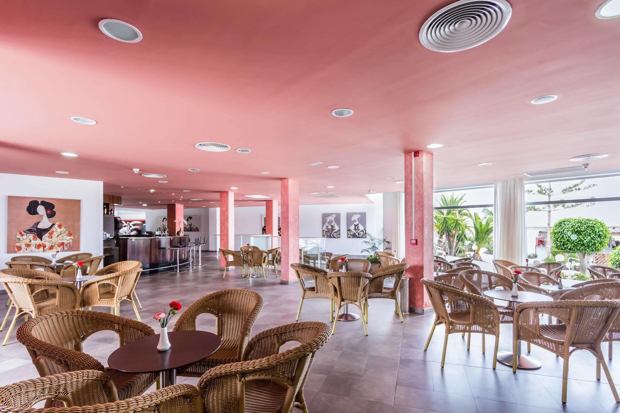 Апартаменти Bluebay Lanzarote Коста-Тегісе Екстер'єр фото